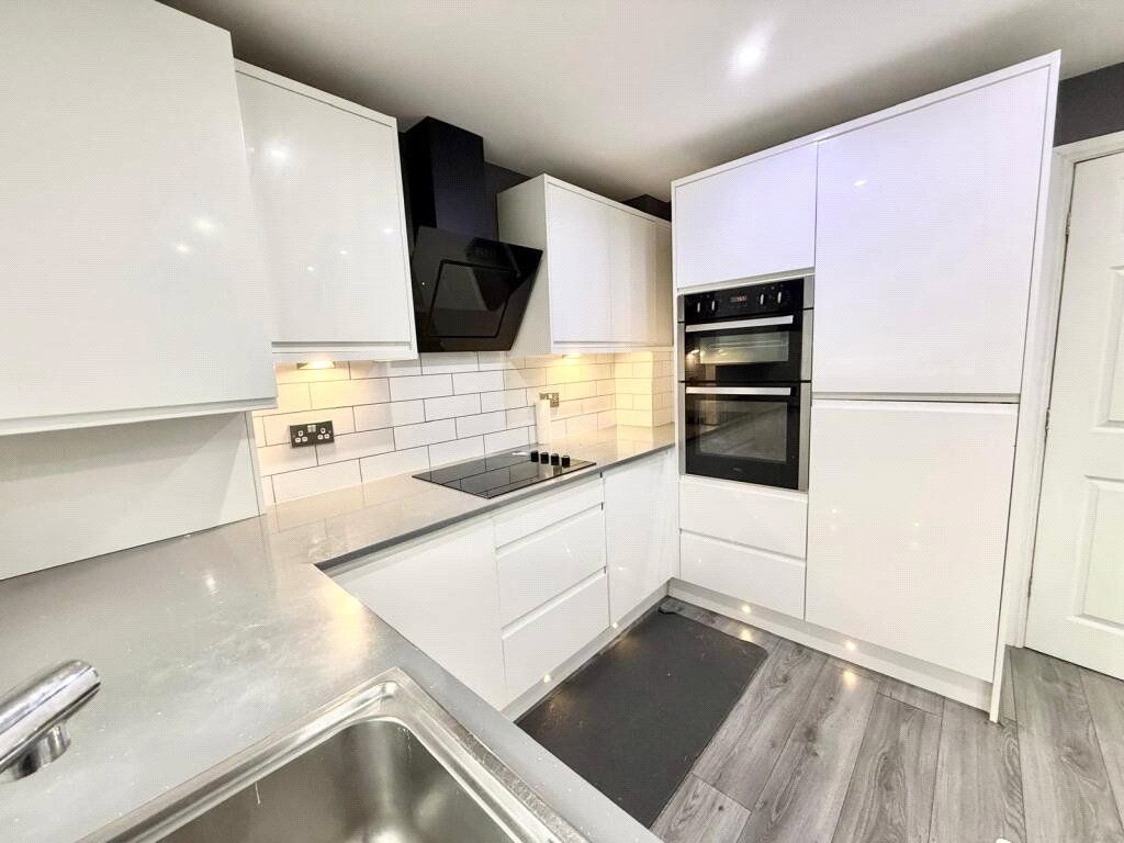 Property photo 2 of 18 Picture No. 02