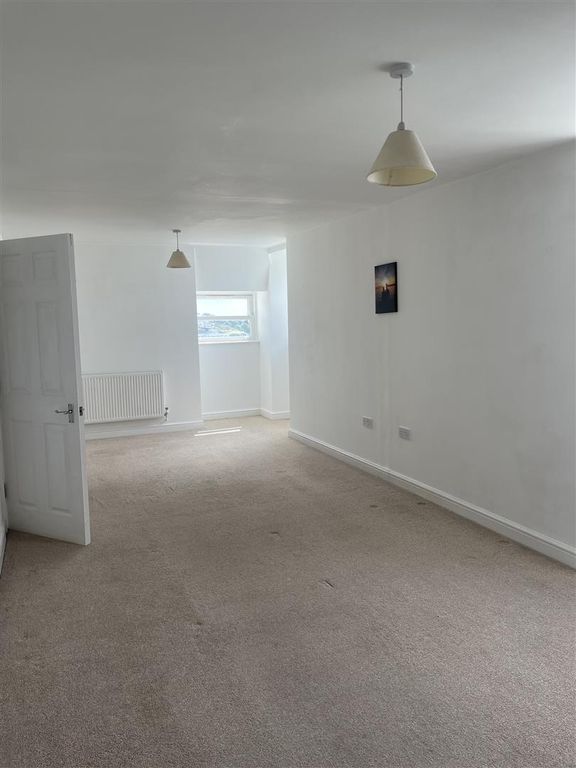 Property photo 3 of 14 Lounge Dining Room