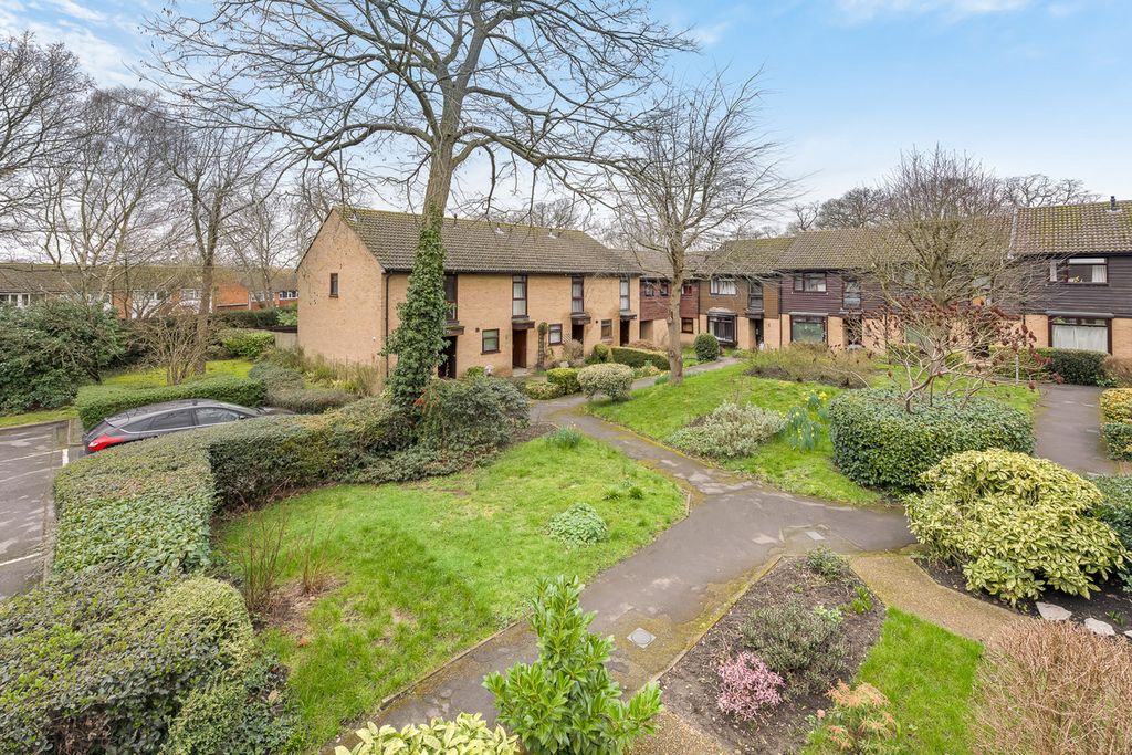 Property photo 1 of 12