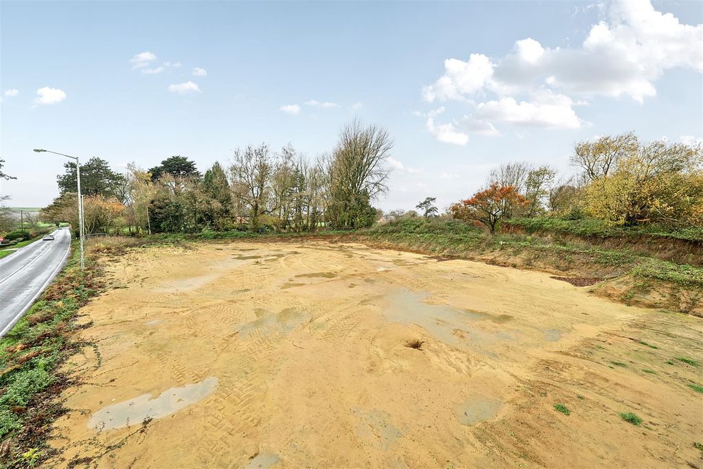 Property photo 3 of 4 Site