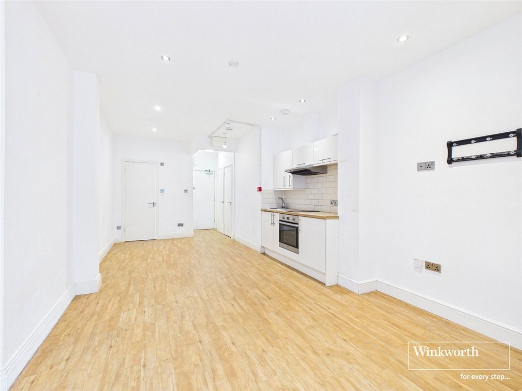 Property photo 3 of 8 Picture No. 05
