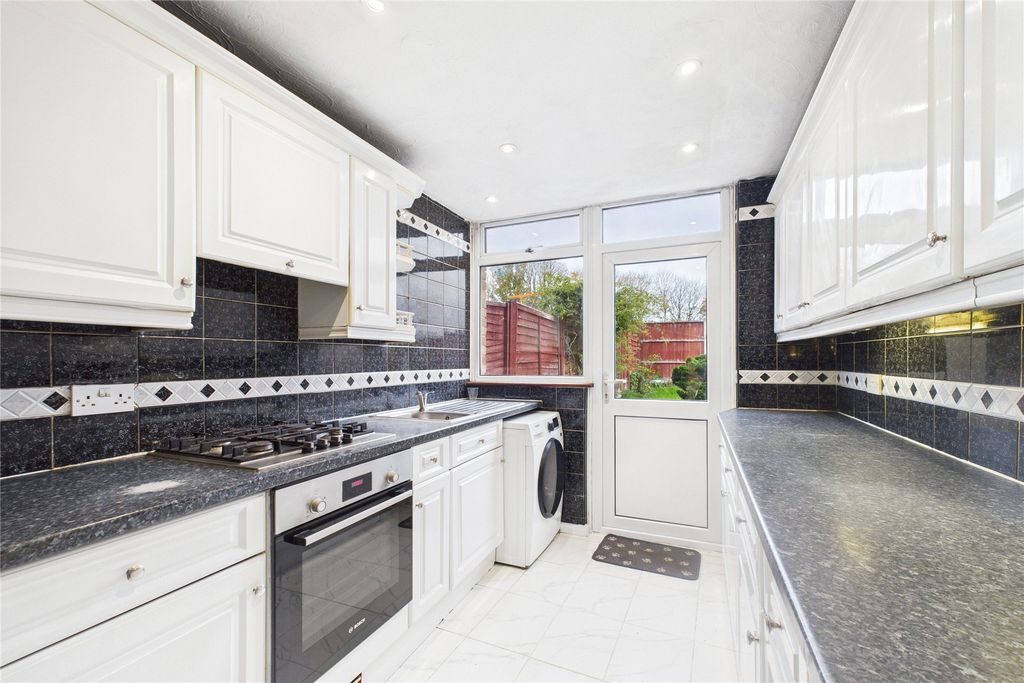 Property photo 3 of 11 Picture No. 08