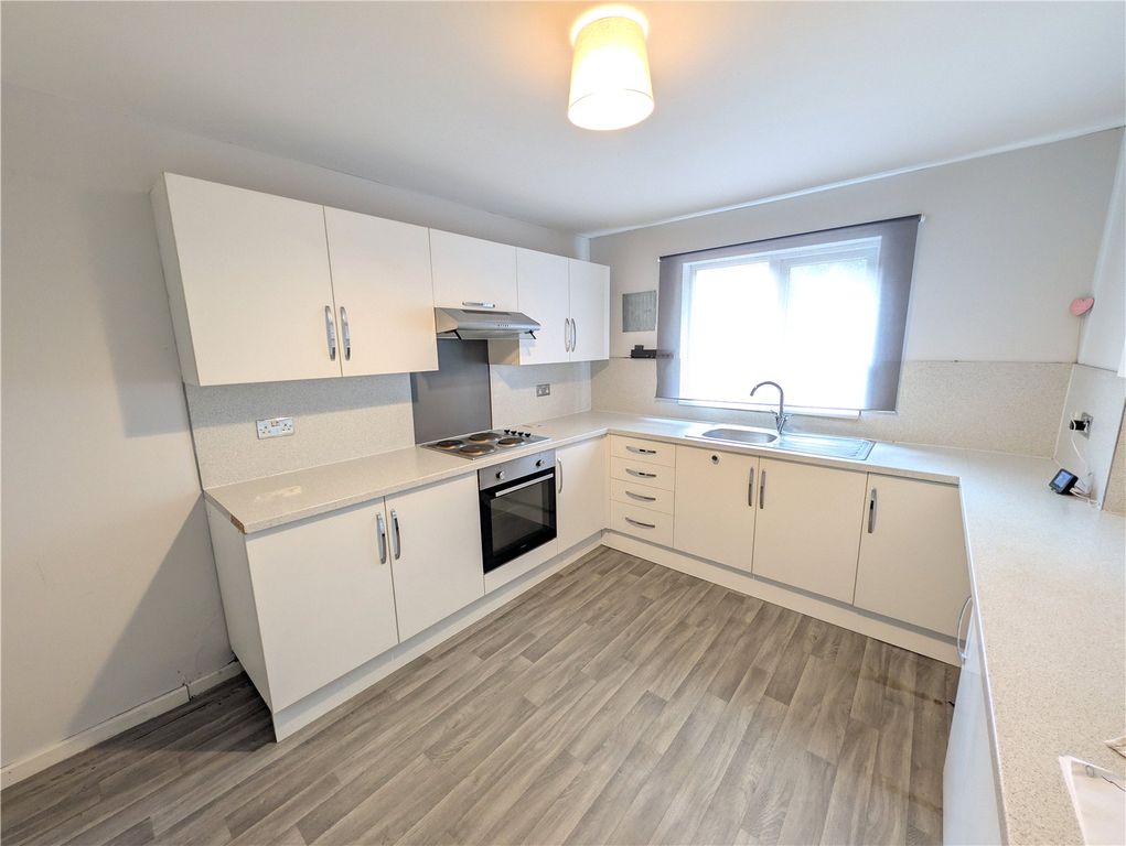 Property photo 2 of 8 Picture No. 06