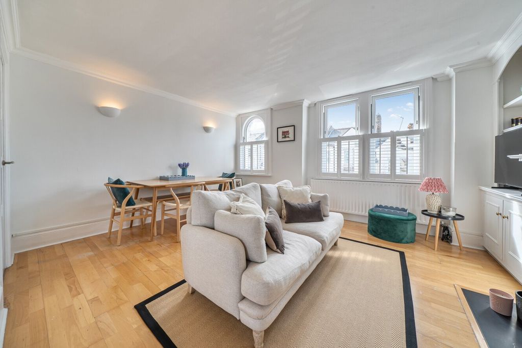 Property photo 2 of 16 Picture No. 19