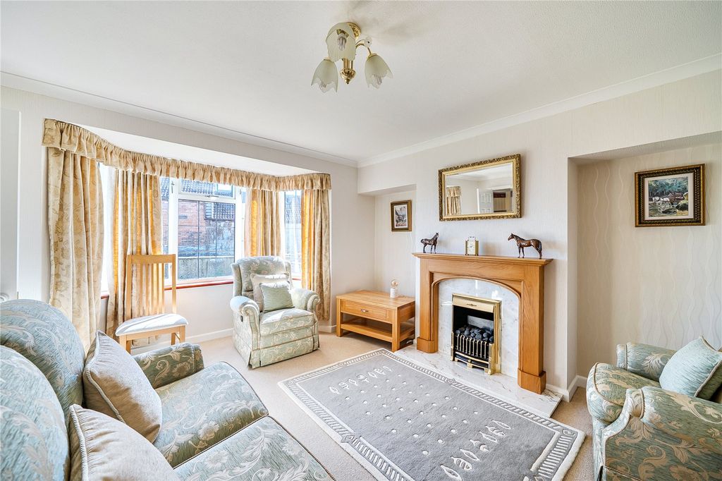 Property photo 3 of 18 Picture No. 13