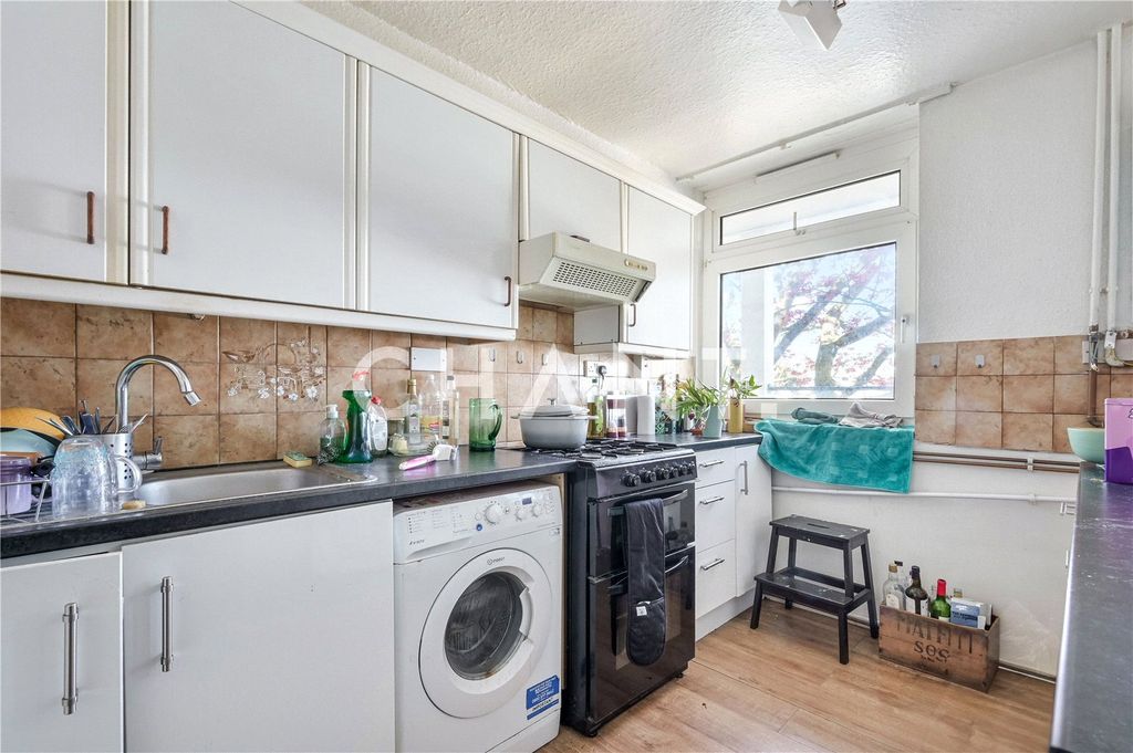 Property photo 3 of 10 Picture No. 24
