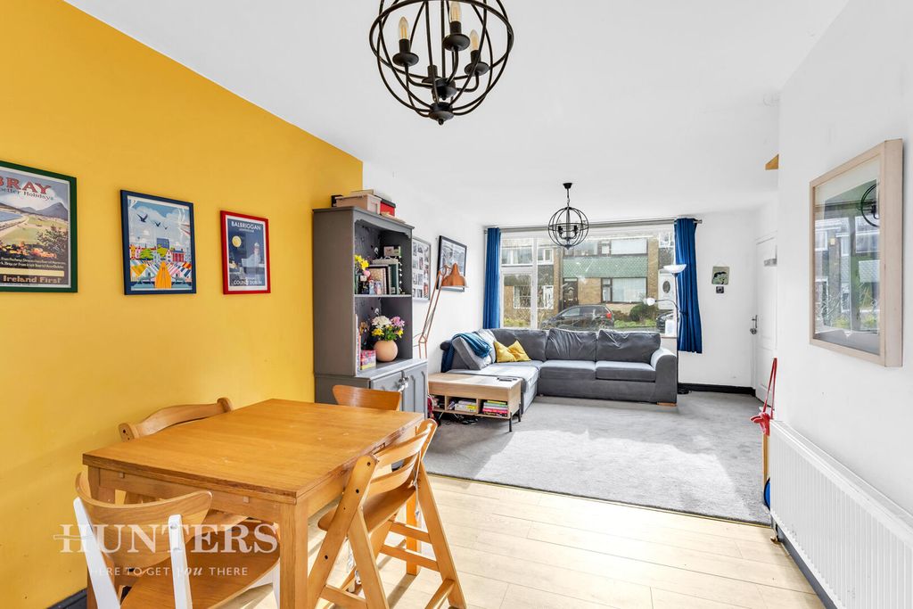 Property photo 2 of 15 Dining Room