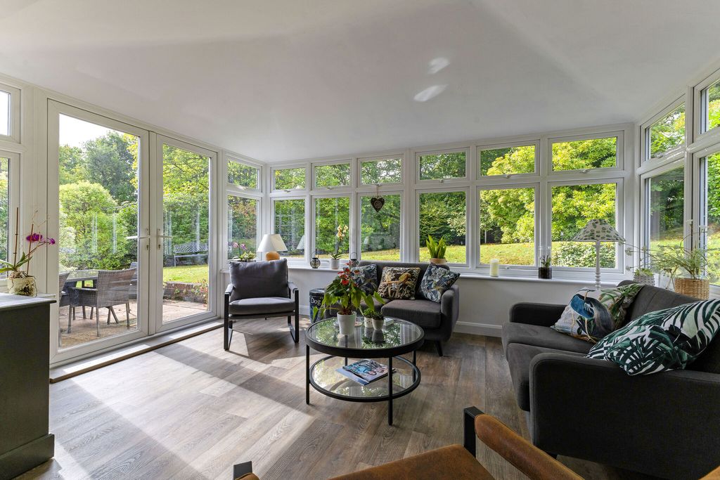 Property photo 3 of 21