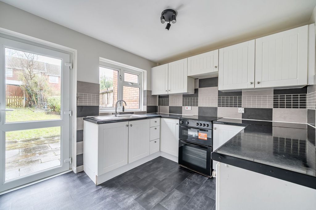 Property photo 2 of 14