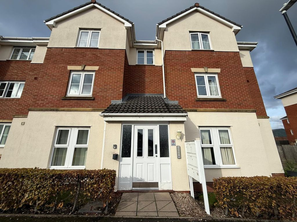 Property photo 1 of 3 Exterior