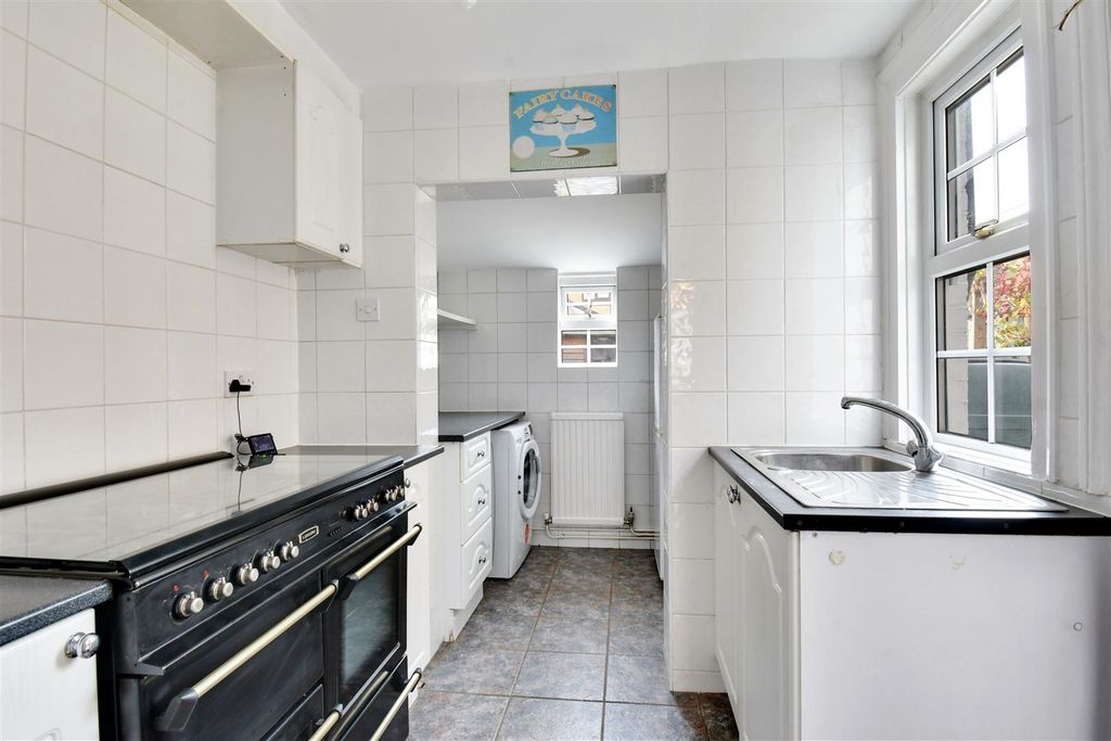 Property photo 2 of 17 Kitchen 1.Jpg