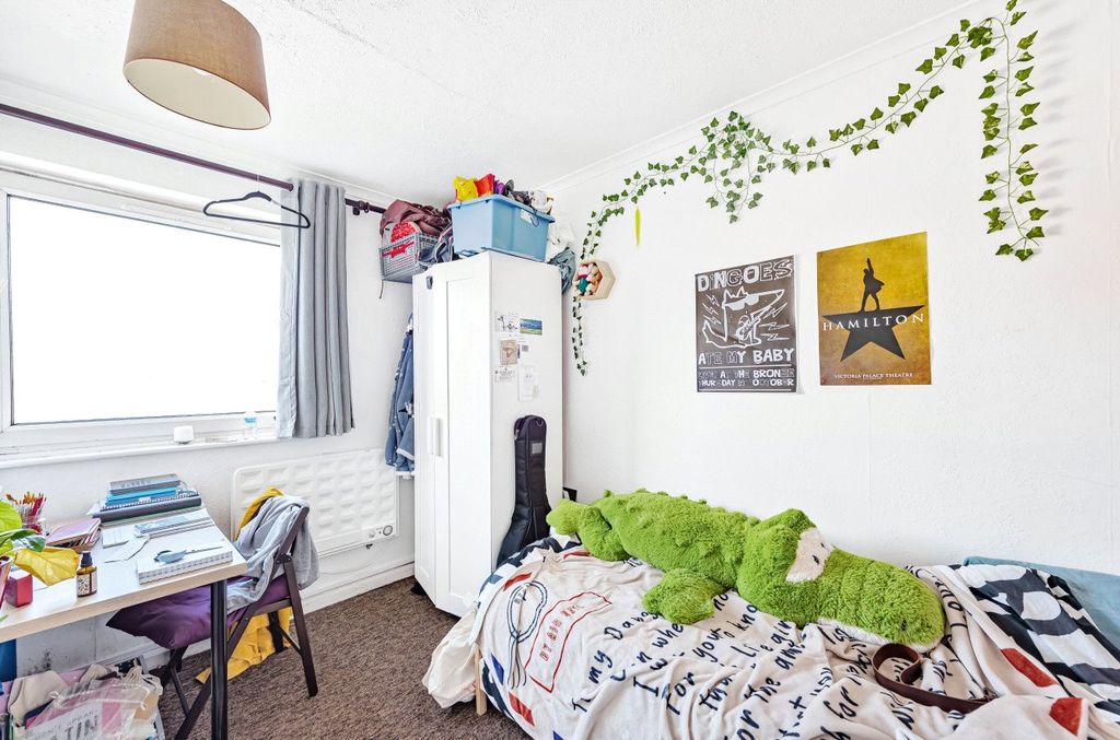 Property photo 3 of 8 843953 (6).Jpg