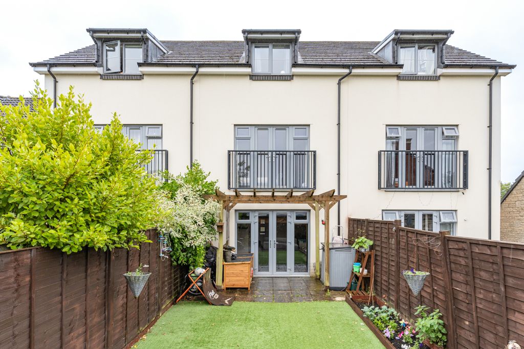 Property photo 3 of 21 A7405507-20