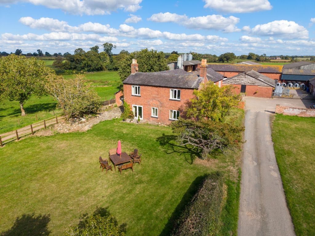 Property photo 2 of 22 Whattal Farm