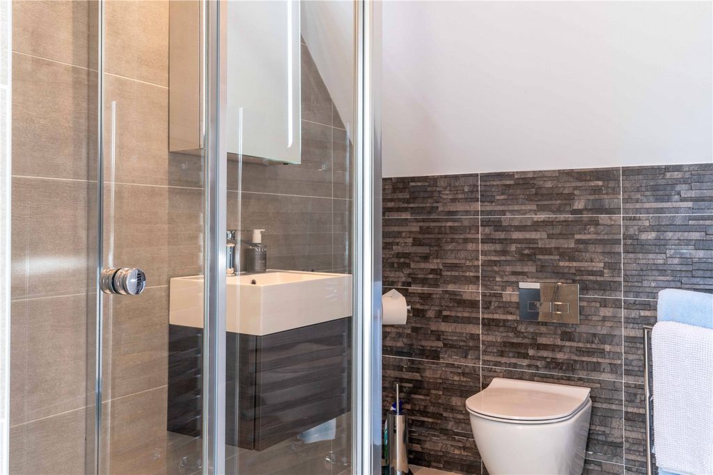 Additional image 29 of 5 bed detached house for saleHigh Road, Loughton, Essex IG10