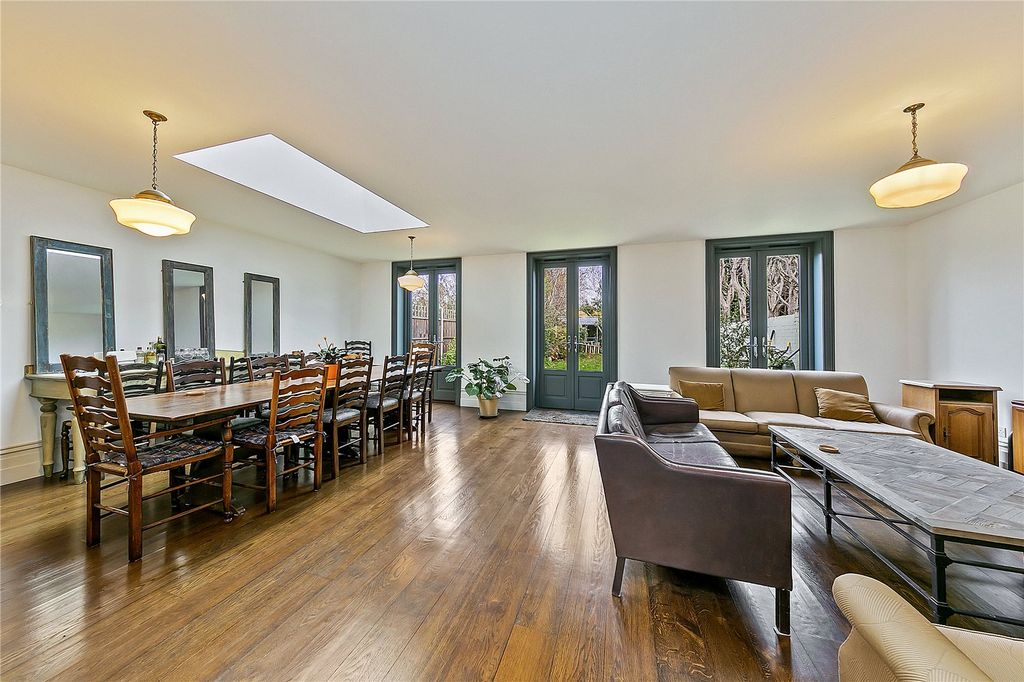 Additional image 16 of 6 bed semi-detached house for saleUxbridge Road, Hampton TW12
