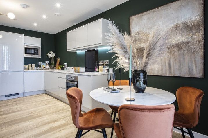 Property photo 1 of 11 Vb1964133 Www.Andrewhendry.Com36 716x515