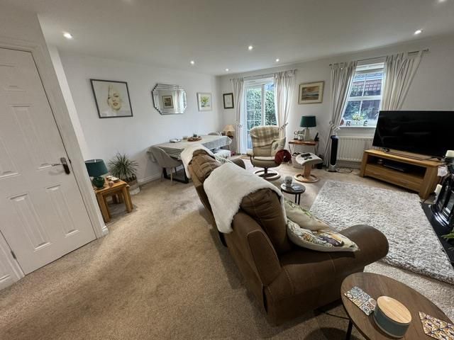 Property photo 3 of 17 Sitting/Dining Room