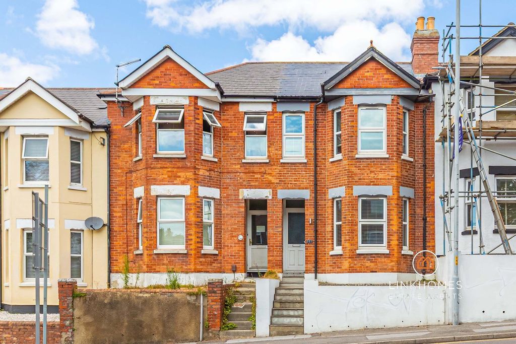 Property photo 1 of 34