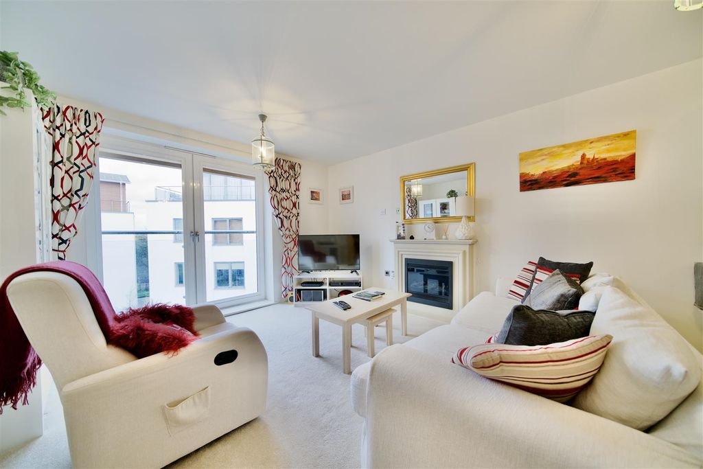 Property photo 2 of 15 Dsc08173.Jpeg