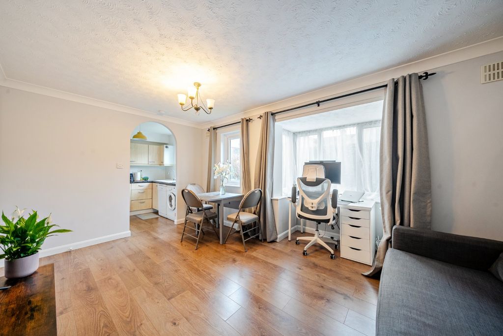 Property photo 3 of 7 Picture No. 13