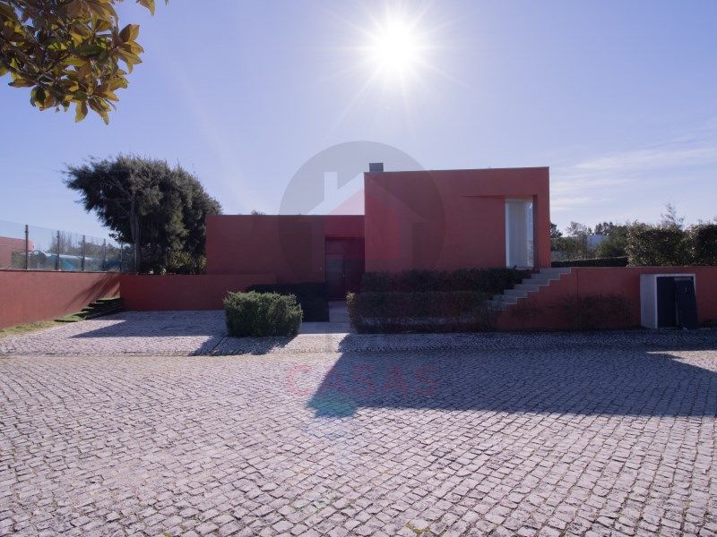 Property photo 3 of 34