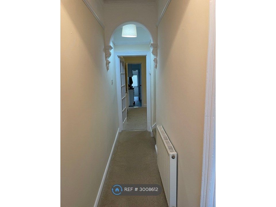 Property photo 3 of 19 Hallway