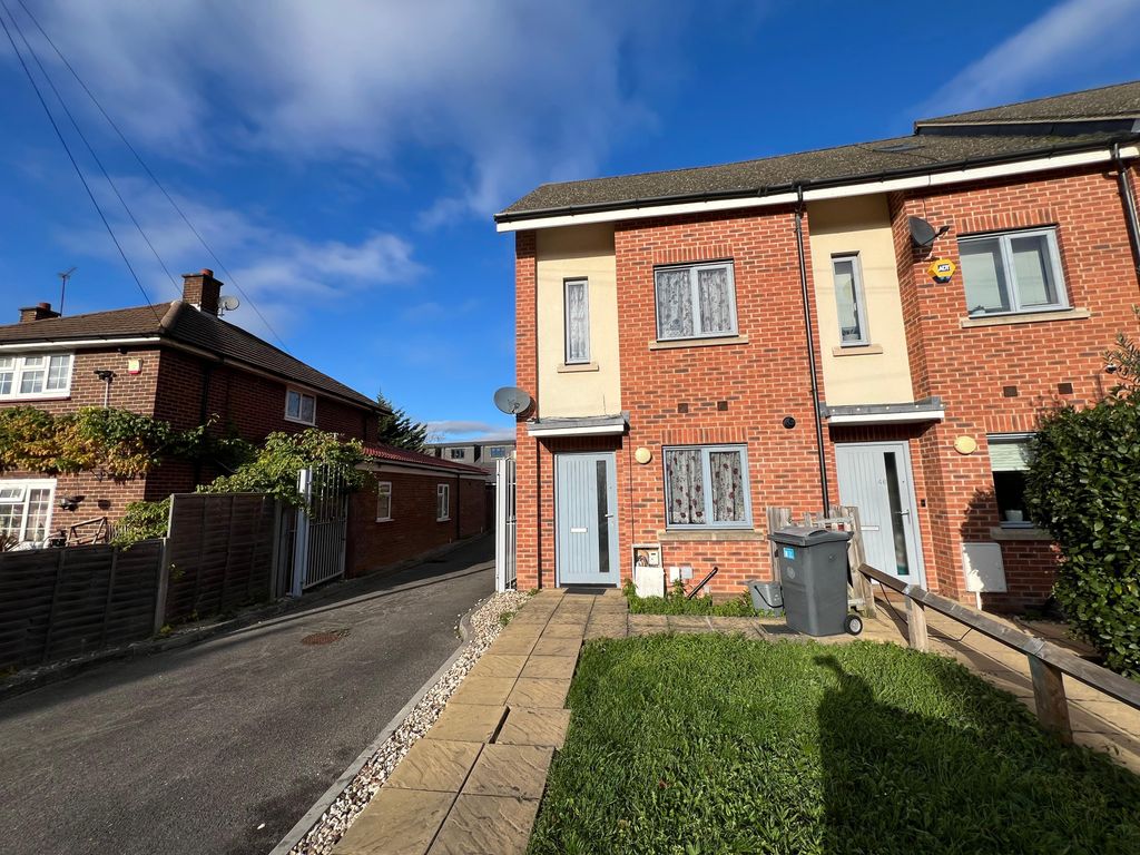 Property photo 1 of 20