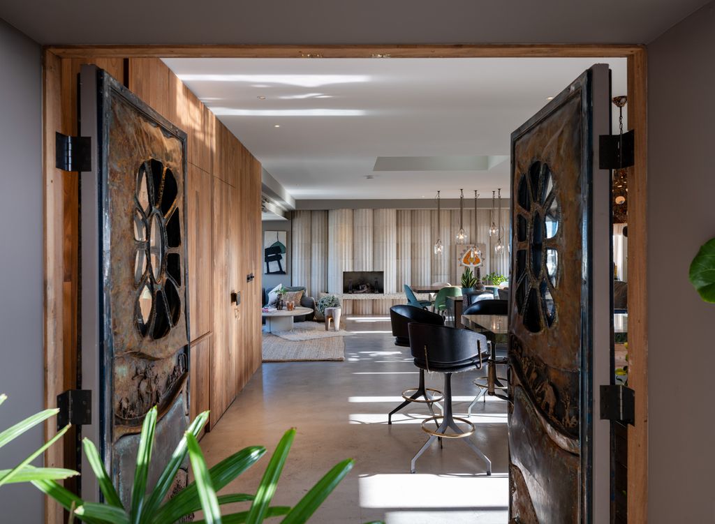 Property photo 3 of 29 Kitchen/ Dining/ Informal Reception