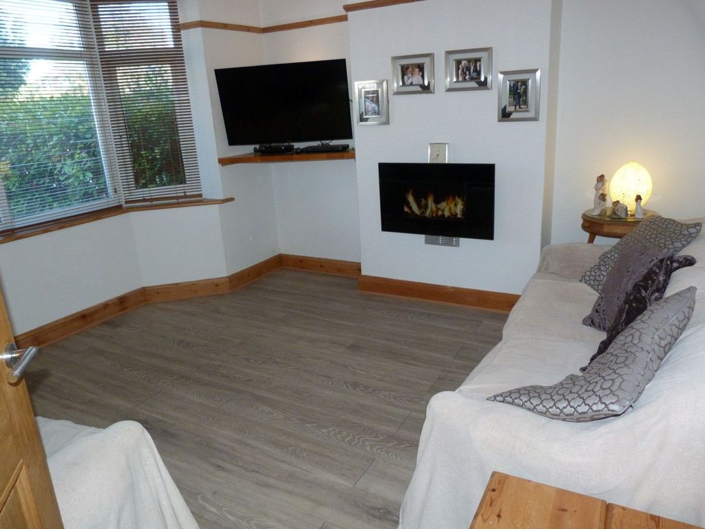 Property photo 2 of 10 Photograph 2