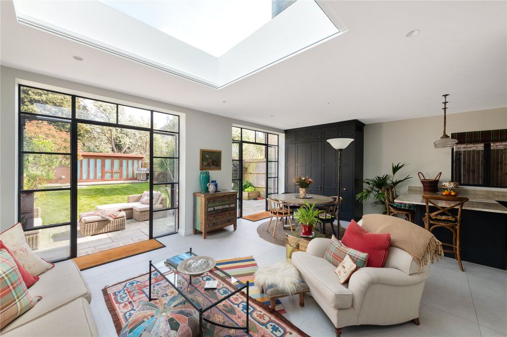 Property photo 2 of 30 Picture No. 07