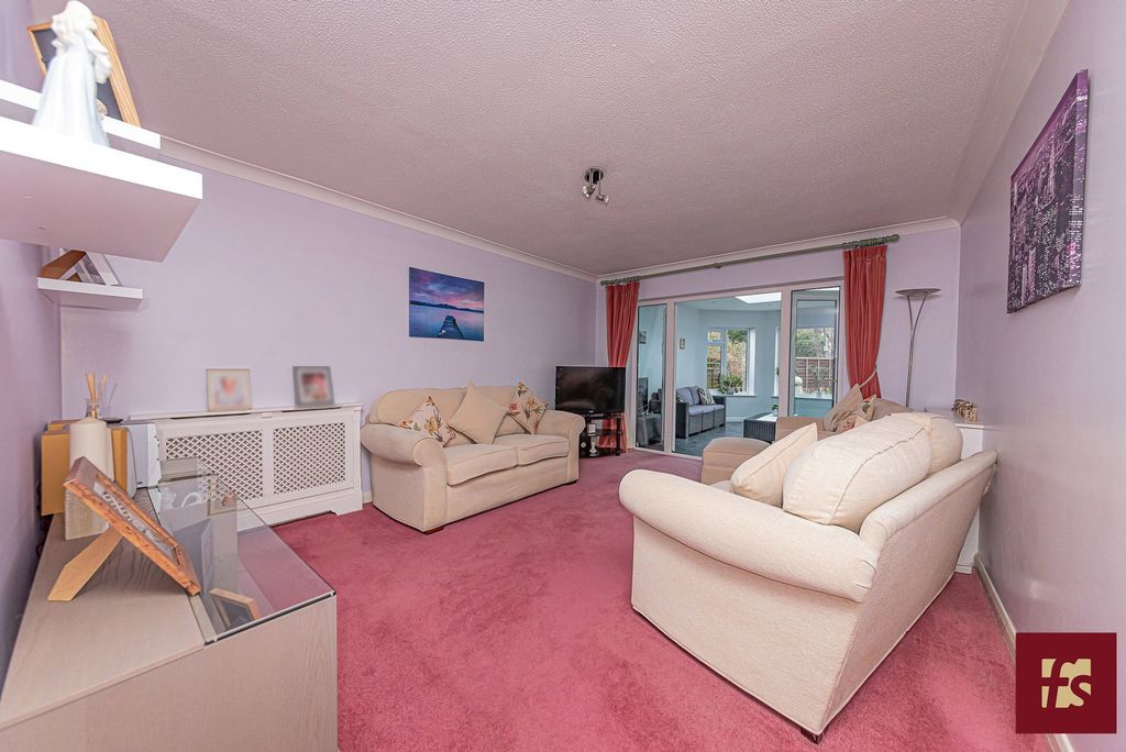 Additional image 6 of 4 bed detached house for saleChaucer Road, Crowthorne, Berkshire RG45