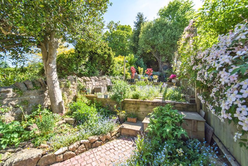 Property photo 3 of 39 Photo 30