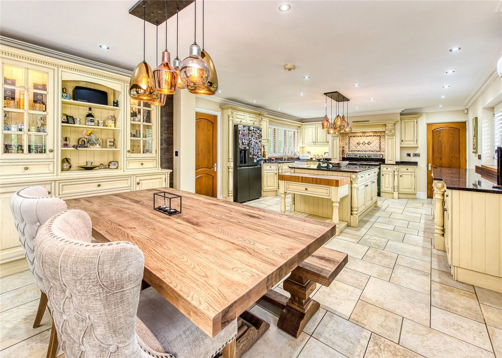 Property photo 2 of 23 Kitchen 2