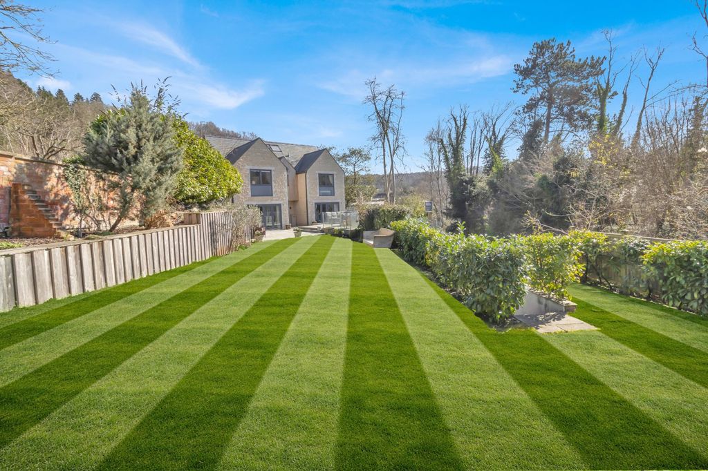 Property photo 1 of 14 Picture No. 92