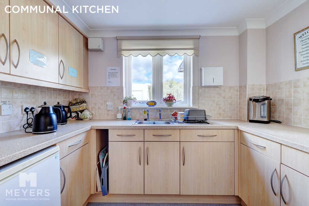 Property photo 3 of 32