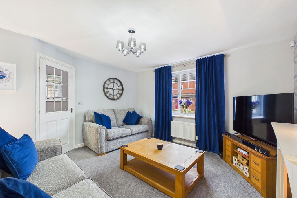 Property photo 3 of 26