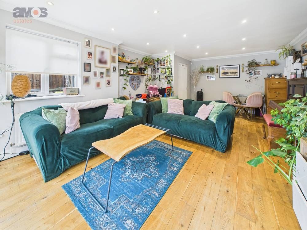 Property photo 3 of 19 4541854