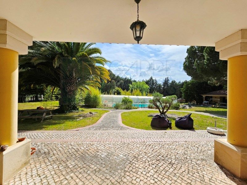 Property photo 1 of 66