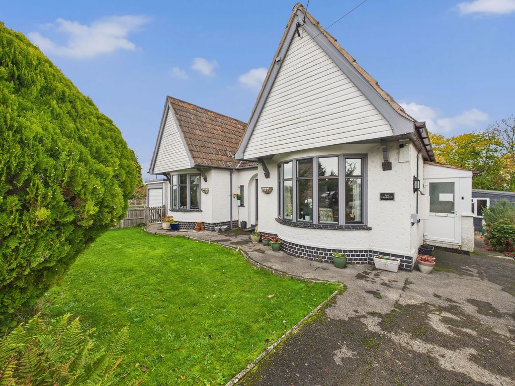 Property photo 1 of 18