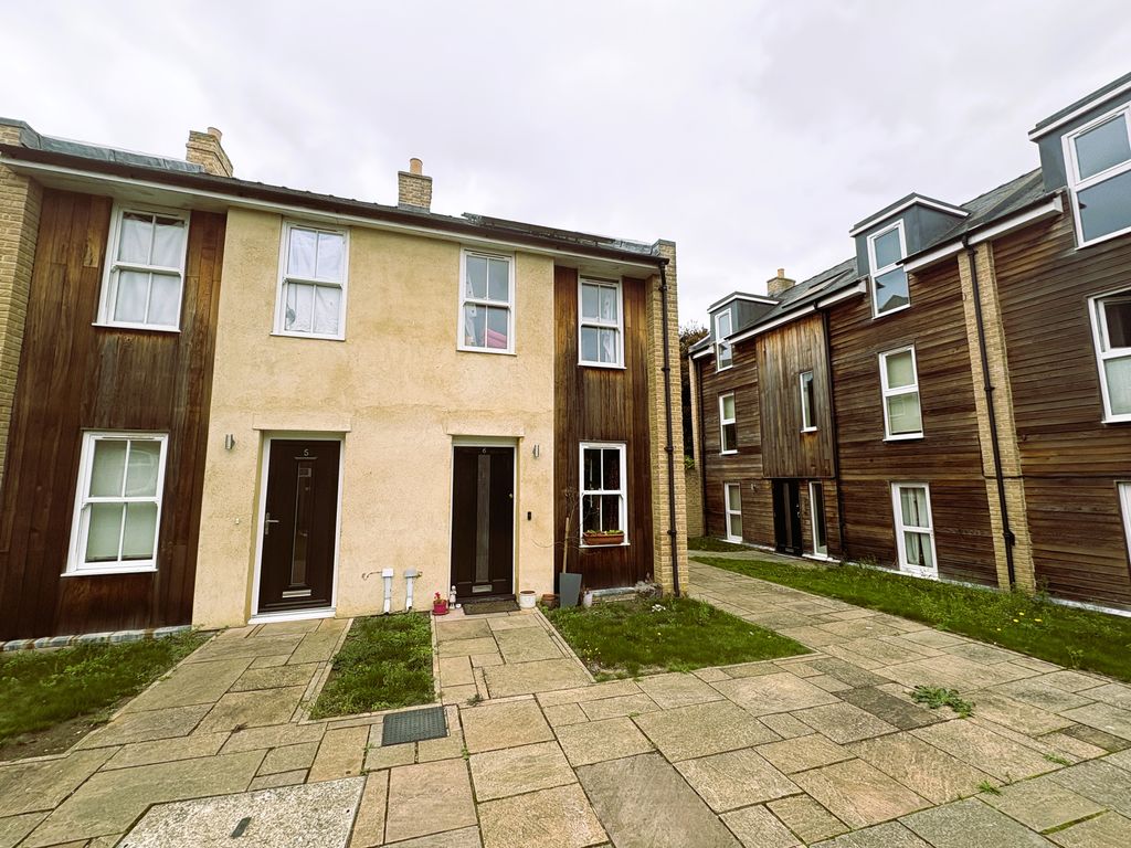 Property photo 2 of 7 Exterior