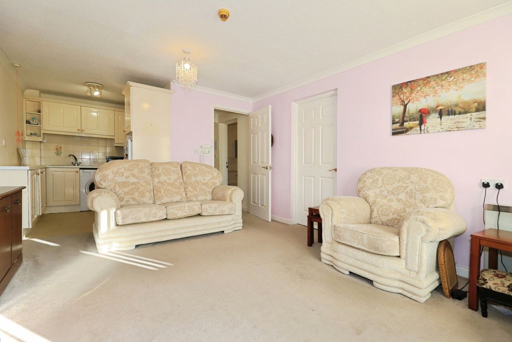 Property photo 2 of 19 Pbox-Img.Jpg