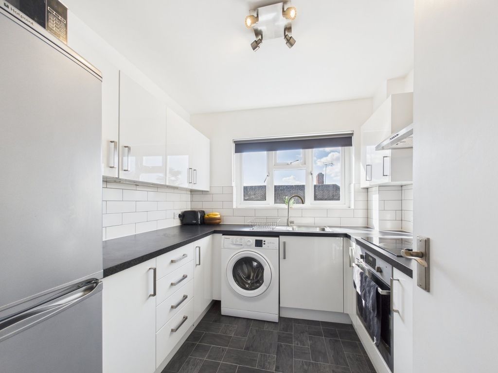 Property photo 3 of 7 Picture No. 06