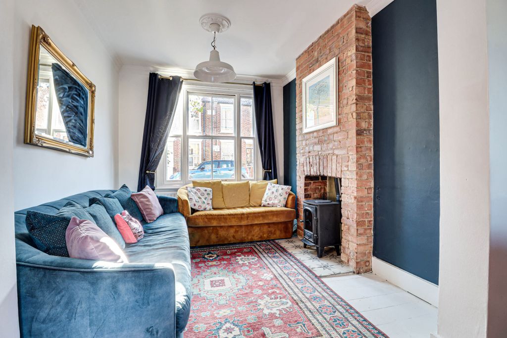 Property photo 2 of 19 Living