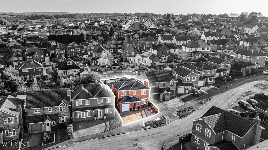 Property photo 2 of 41 Picture No. 05