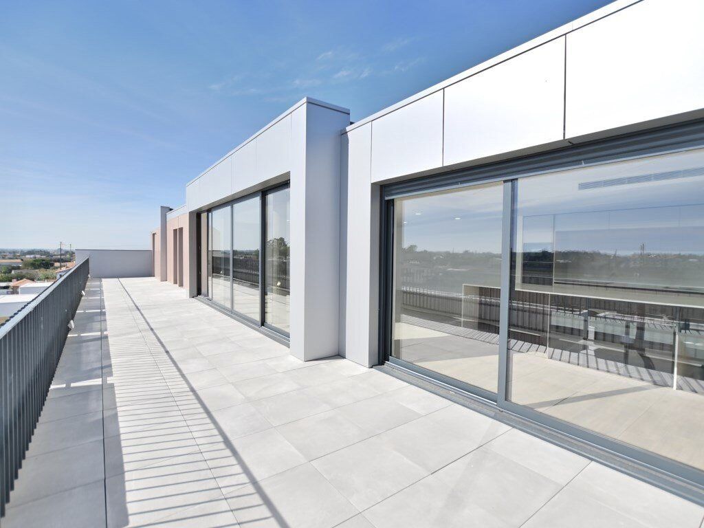 Property photo 1 of 25 4 Bedroom Penthouse Flat | S.Bernardo |Aveiro 5 Min . Centre