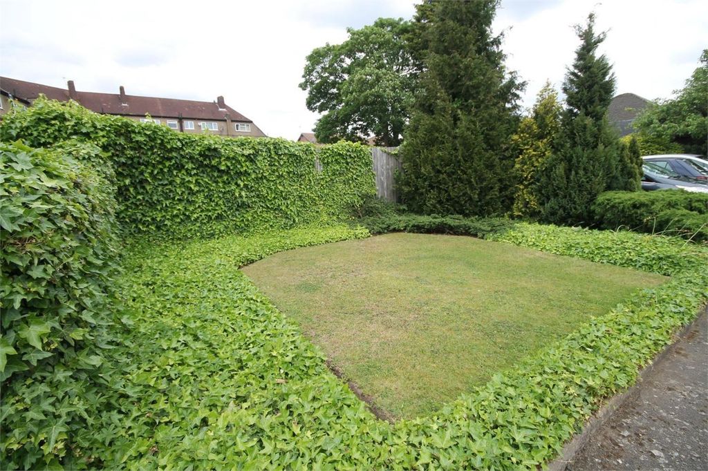 Property photo 3 of 9