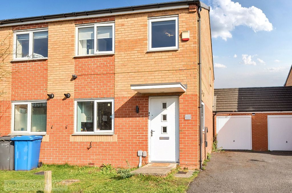 Property photo 3 of 16 External