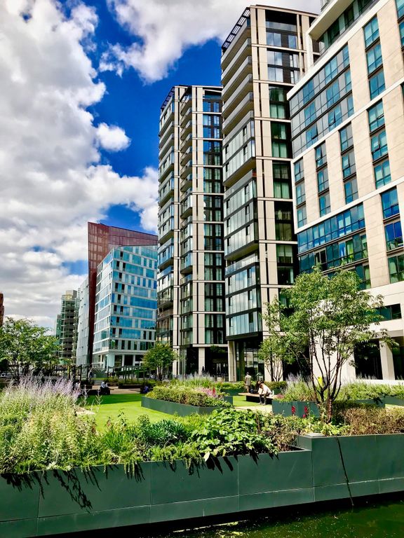 Property photo 1 of 8 2 Bed Flat For Sale Merchant Square, Paddington W2