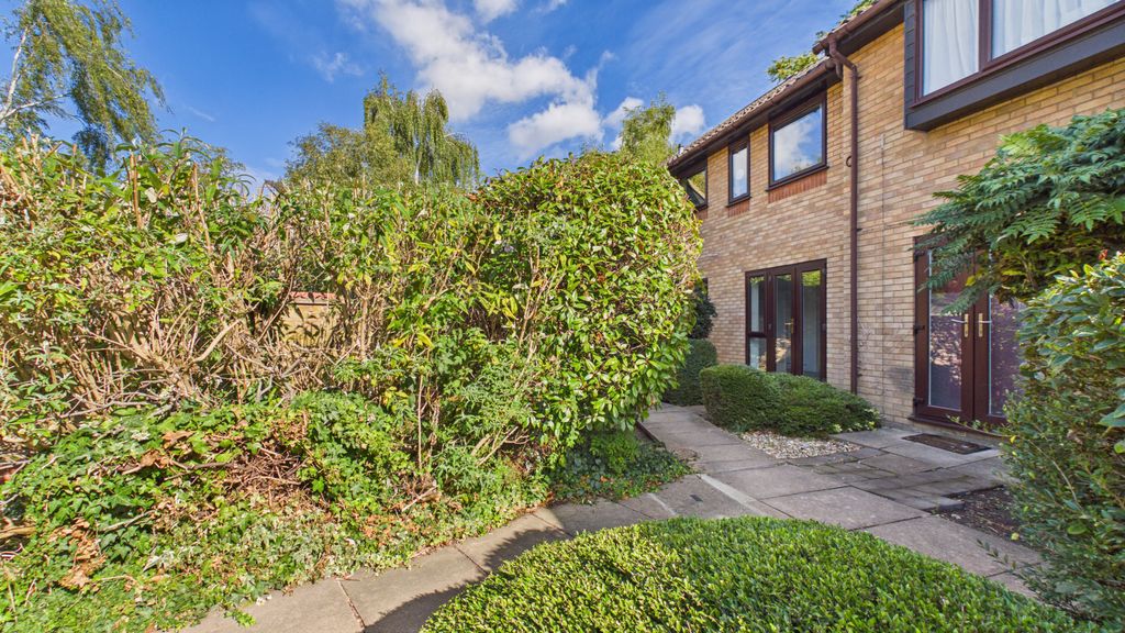 Property photo 1 of 9